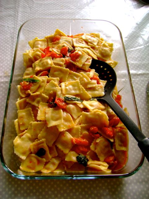 Ravioli with Spinach and Cherry Tomatoes