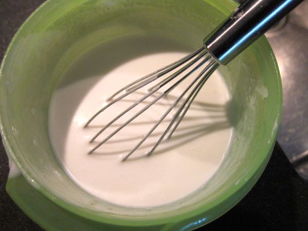 Coconut milk and honey hair mask