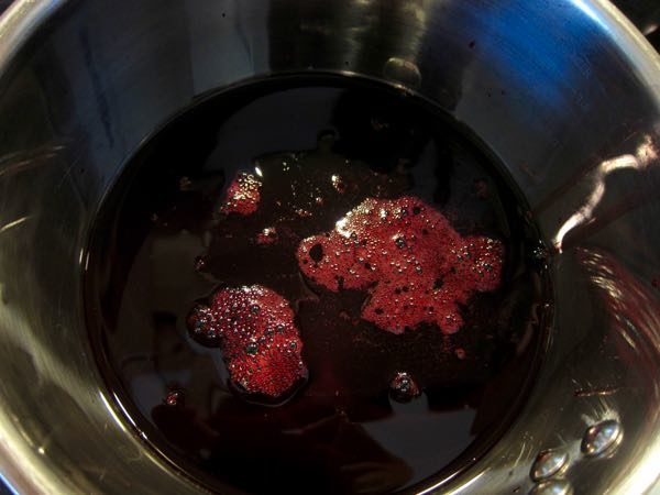 How to Make Your Own Black Currant Juice Concentrate - 9 of 12