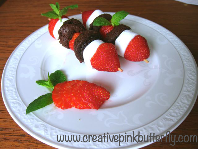 Strawberry, Marshmallows and Brownies Skewers
